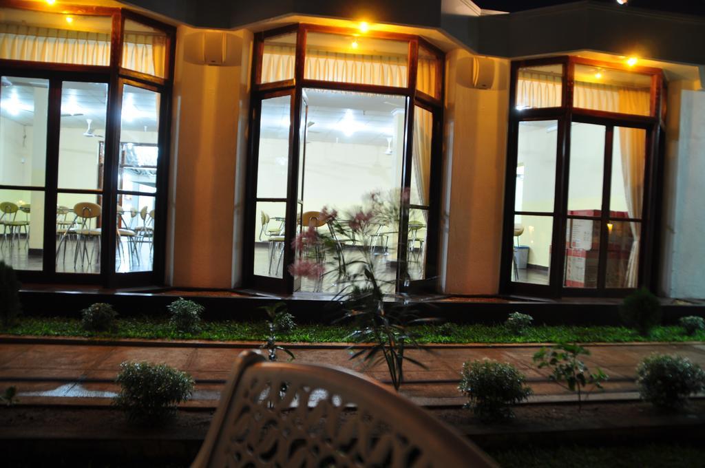 Hotel Melbourne Tourist Rest Anuradhápura Exteriér fotografie