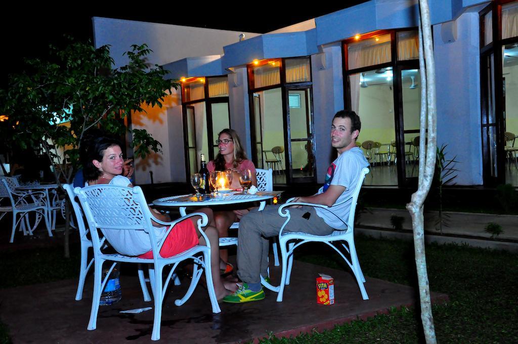 Hotel Melbourne Tourist Rest Anuradhápura Exteriér fotografie